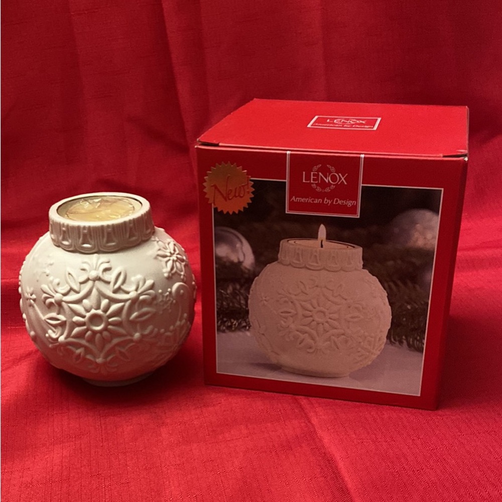 Lenox Ornamental Glow Snowflake Scroll Votive. 4”
